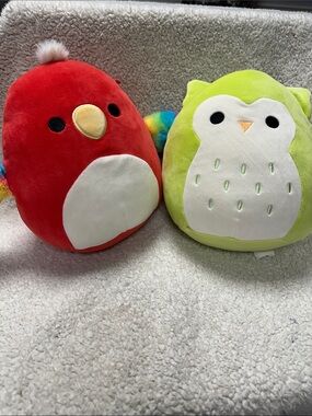 Two Squishmellows Birds, parrot and owl. Both 9 inches. Like New